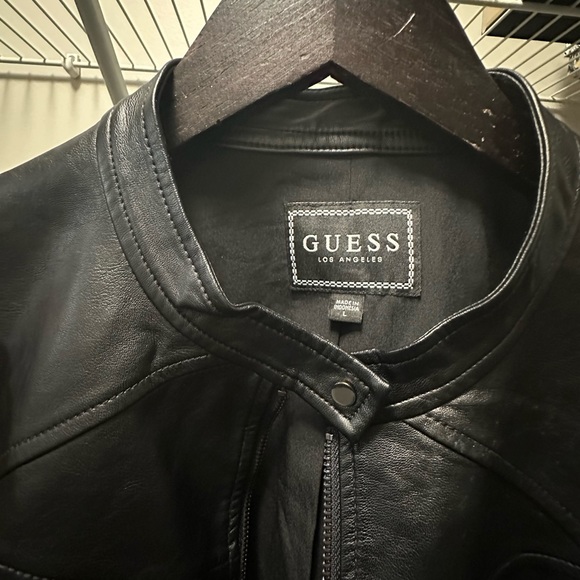 Black leather jacket worn couple of times look new!!! - Picture 2 of 2